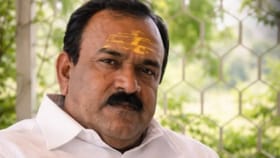 आपला मेंदू गहाण का ठेवतो? खरातप्रकरणी हास्यजत्रा फेम अभिनेत्याचा सवाल.