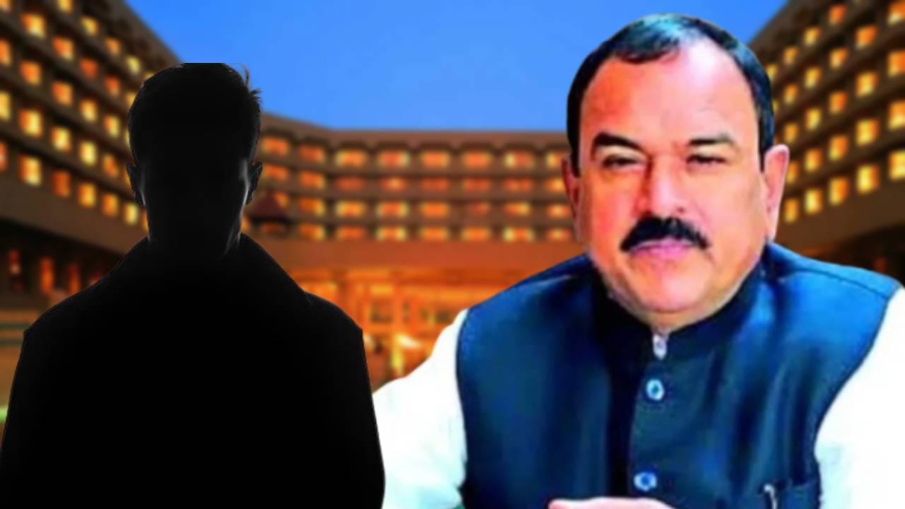 कॅप्टन अशोक खरात प्रकरणात नवीन धक्कादायक ट्विस्ट समोर आला आहे. अटक होण्याच्या अवघ्या तीन दिवस आधी शिर्डीतील एका नामांकित हॉटेलमध्ये राज्यातील तीन IAS अधिकाऱ्यांसोबत खरातची गुप्त बैठक झाल्याची माहिती विश्वसनीय सूत्रांकडून समोर आली आहे. ही बैठक कशासाठी आणि का झाली, याबाबत प्रश्न उपस्थित होत असून, प्रकरणाला राजकीय-प्रशासकीय स्तरावर मोठे वळण मिळण्याची शक्यता आहे.