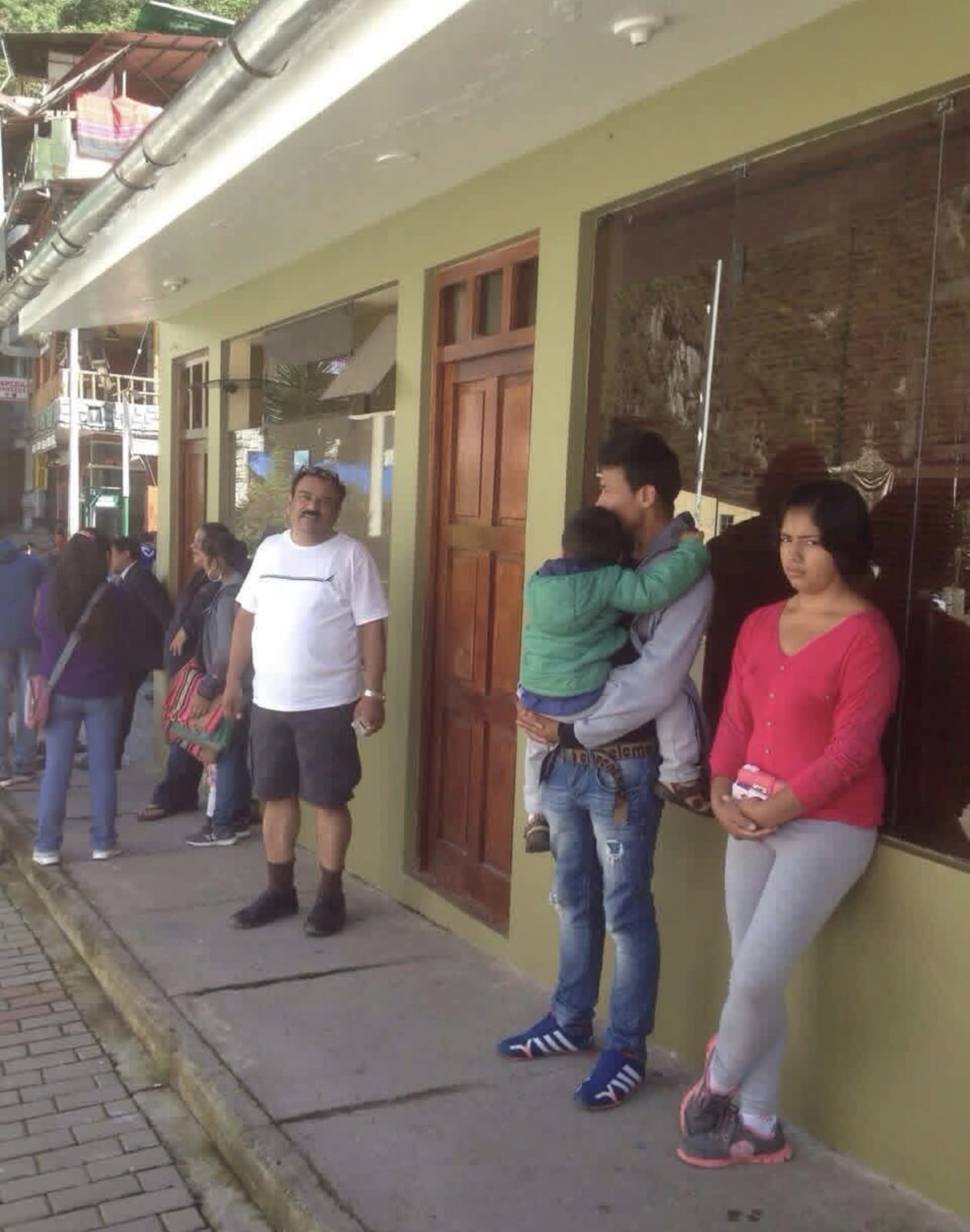 अशोक खरातने केवळ दक्षिण कोरियाच नव्हे, तर इतरही अनेक देशांचे दौरे केले आहेत. एका सामान्य ज्योतिष प्रॅक्टिसपासून सुरू झालेला त्याचा प्रवास १०० कोटींच्या साम्राज्यापर्यंत कसा पोहोचला, याचा तपास आता विशेष तपास पथक (SIT) करत आहे.