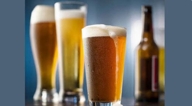 उलट काही लोक तर थोडी बिअर पिणे हे आरोग्यास चांगले असता, असा दावा करतात. परंतु यात तथ्य नाही. एकदा मद्यप्राशन केले तर त्याची हळूहळू सवय जडते. त्यानंतर शरीरात अनेक समस्या निर्माण व्हायला सुरुवात होते. बिअर बेली हीदेखील अशीच एक समस्या आहे. 