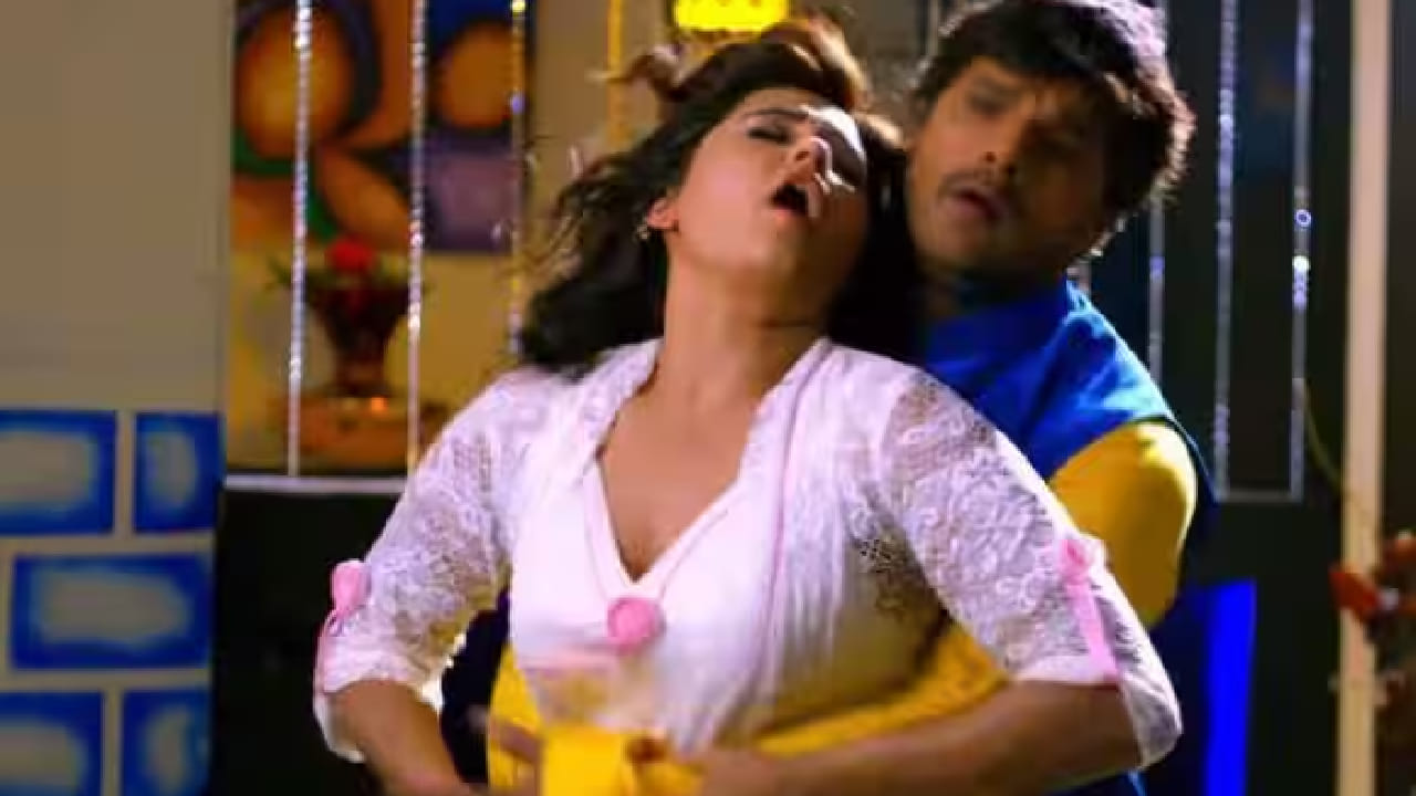 भोजपुरी चित्रपटसृष्टीतील लोकप्रिय अभिनेत्री काजल राघवानी ही प्रचंड चर्चेत असते. काजलने आपल्या अभिनयामुळे प्रेक्षकांची मनं जिंकली आहेत. रोमँटिक आणि भावनिक भूमिकांमध्ये तिचा खास अंदाज चाहत्यांना विशेष आवडतो.