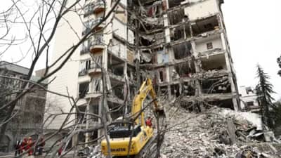 मोठी बातमी! तेहराणमध्ये पाकिस्तानी दुतावासाजवळ मोठा धमाका; कर्मचारी आणि नागरीक दहशतीत