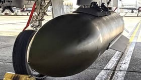 अमेरिकेच्या त्या बॉम्बमुळे सगळं उद्ध्वस्त! जमीनीखाली जाऊन...