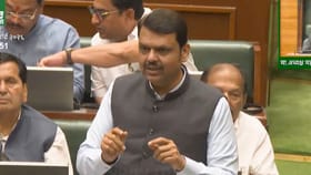 खरातला भेटलेल्या नेत्यांची चौकशी होणार? मुख्यमंत्र्यांनी थेटच सांगितलं.