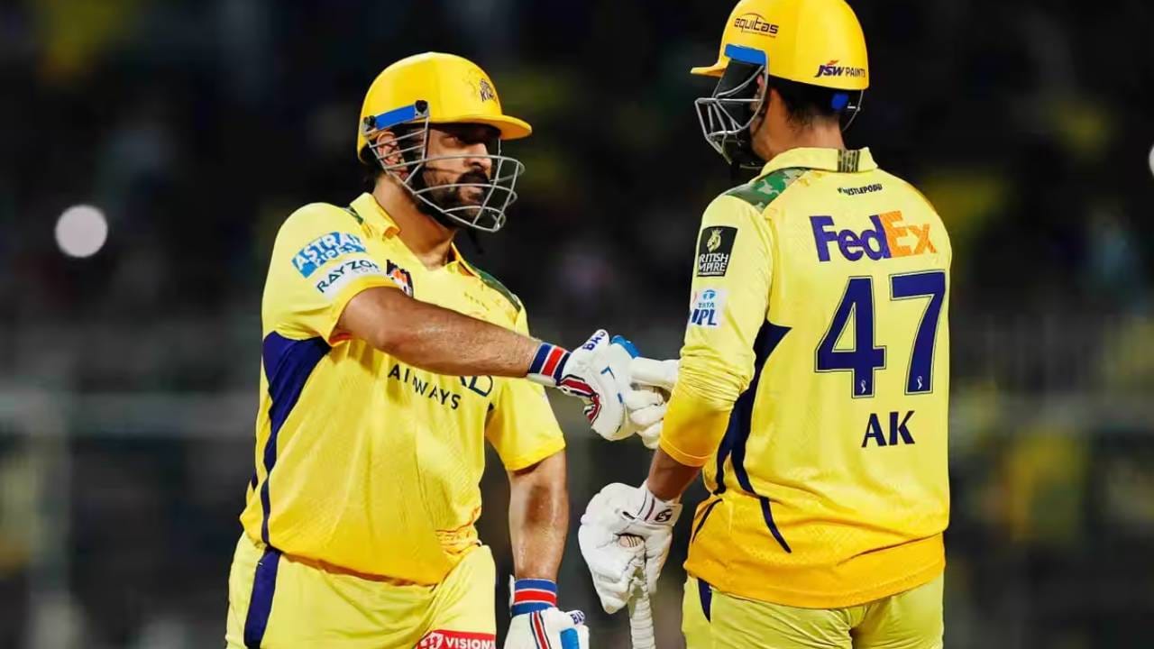 आयपीएल स्पर्धेच्या इतिहासात पहिल्या पर्वापासून महेंद्रसिंह धोनी खेळत आहे. आता त्याच्या आयपीएल कारकि‍र्दीतलं हे 19वं पर्व असणार आहे. या पर्वात त्याच्याकडे एक मोठा विक्रम रचण्याची संधी आहे. (Photo- BCCI/IPL)