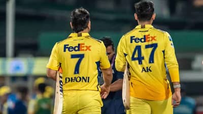 IPL 2026 : चेन्नई सुपर किंग्सला धक्का, 253 सामन्यानंतर महेंद्रसिंह धोनीबाबत असं घडणार