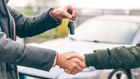 कार विक्री करताना फसवणूक होऊ शकते, ‘या’ टिप्स जाणून घ्या.