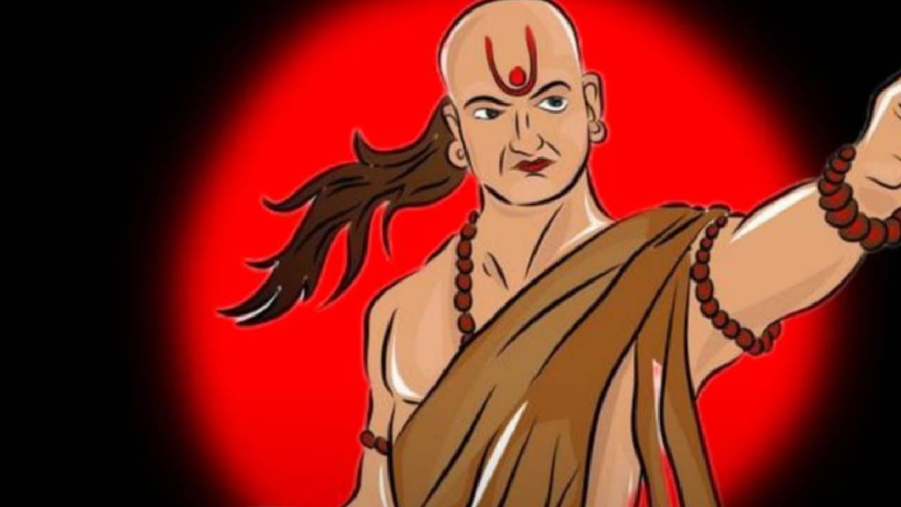 जेव्हा असे धूर्त, लबाड लोक तुमच्या आयुष्यात येतात, तेव्हा ते तुमच्याकडून काही तरी काढून घेण्याचा, गैरफायदा घेण्याचा, तुमच्या नावाचा गैर वापर करण्याचा प्रयत्न करतात. सलगी दाखवून ते तुमच्या नावाचा गैरवापर करू शकतात. तुम्हाला फसवू शकतात.