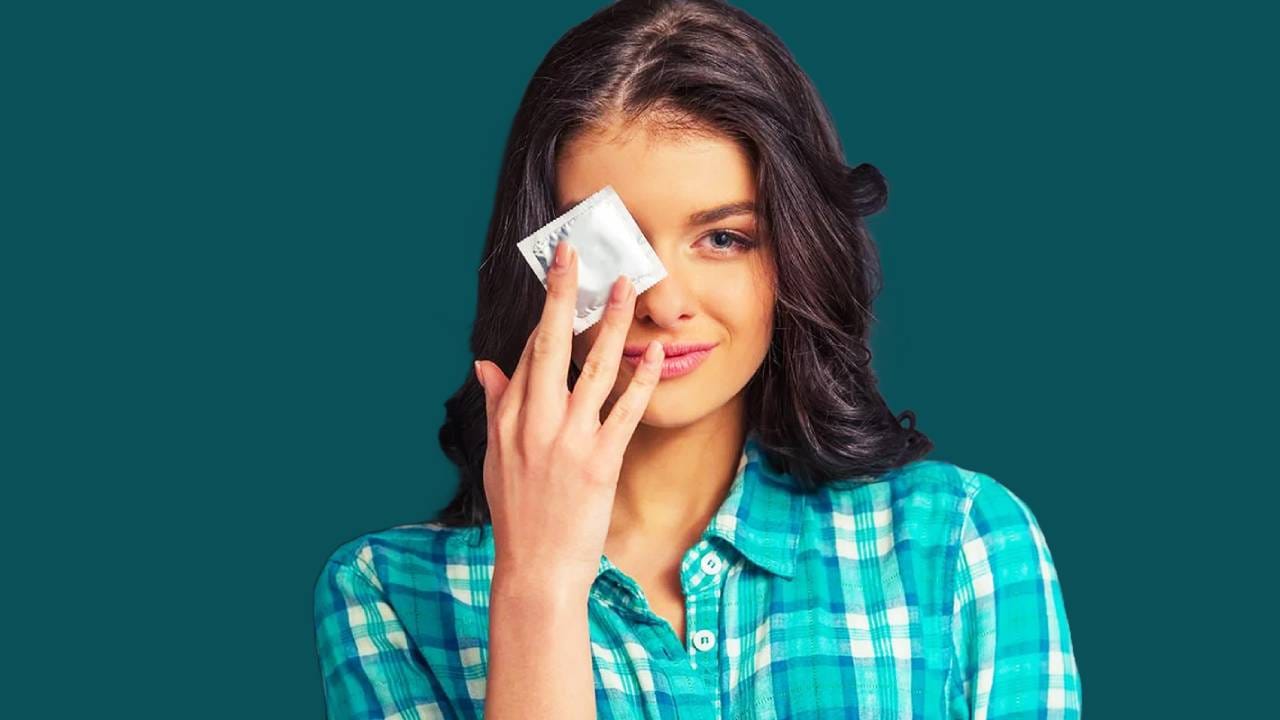 Cupid Condom Share: कंडोम विक्री करणारी कंपनी क्युपिड लिमिटेडचा शेअर मंगळवारी पुन्हा एकदा उसळला आहे. कंपनीच्या शेअरमध्ये आज 5 टक्क्यांची तेजी दिसून आली. गेल्या दोन व्यापारी सत्रात या शेअरने मोठी उसळी घेतली. 19 टक्क्यांची तेजी या शेअरमध्ये दिसून आली. कंपनीने गुंतवणूकदारांना 3 वेळा बोनस शेअर दिला आहे. 