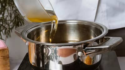 रोज स्वयंपाक बनवायला कंटाळा आणि उशिरही होतोय... मग या खास टीप्स तुमच्यासाठीच