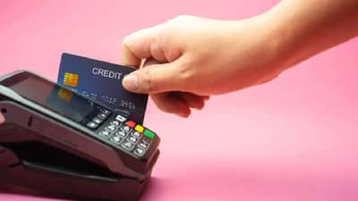क्रेडिट कार्डमुळे फसवणूक होऊ शकते, ‘हे’ 5 स्कॅम्स जाणून घ्या