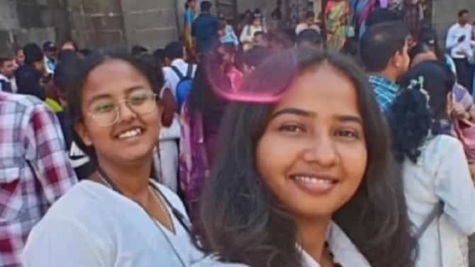 स्वामीनारायण मंदिराच्या बाथरुममध्ये 2 तरुणींचे अशा अवस्थेत आढळले मृतदेह..., कॉलेजमधून येताना नक्की झालं तरी काय?
