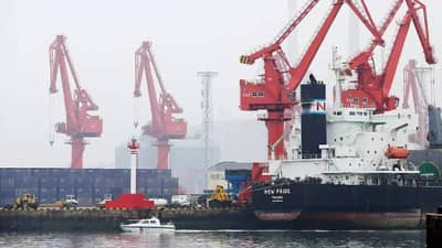 इराण-अमेरिका युद्धाचा जगाला फटका, थेट कच्च्या तेलाच्या दरात मोठा भडका, खळबळजनक आकडे...