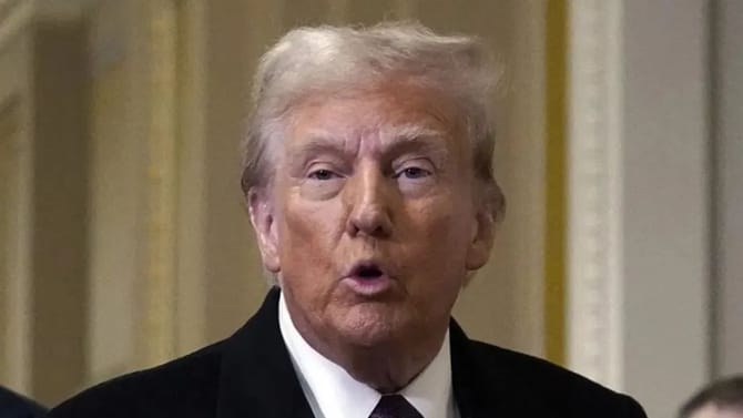 मोठी बातमी! डोनाल्ड ट्रम्प यांचा जगाला आणखी एक जबर धक्का, मोठी खळबळ