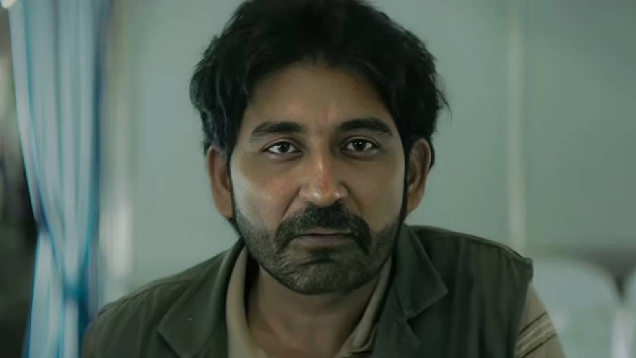 तुला पाकिस्तानात येऊन मारेन..; 'धुरंधर 2'मधल्या अभिनेत्याला धमकी, नेमकं काय घडलं? तुला पाकिस्तानात येऊन मारेन..; 'धुरंधर 2'मधल्या अभिनेत्याला धमकी, नेमकं काय घडलं?