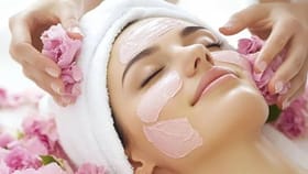 लाल हिरवा आणि पिवळा रंगांचे फेसपॅक उन्हाळ्यात त्वचेला बनवतील चमकदार