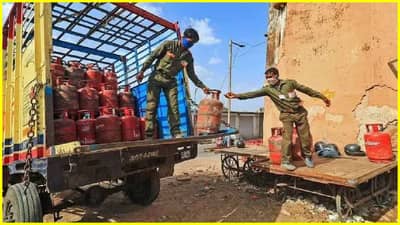 LPG: घरगुती गॅसचा काळाबाजार? सिलेंडरसाठी जादा दाम? इथं करा तक्रार