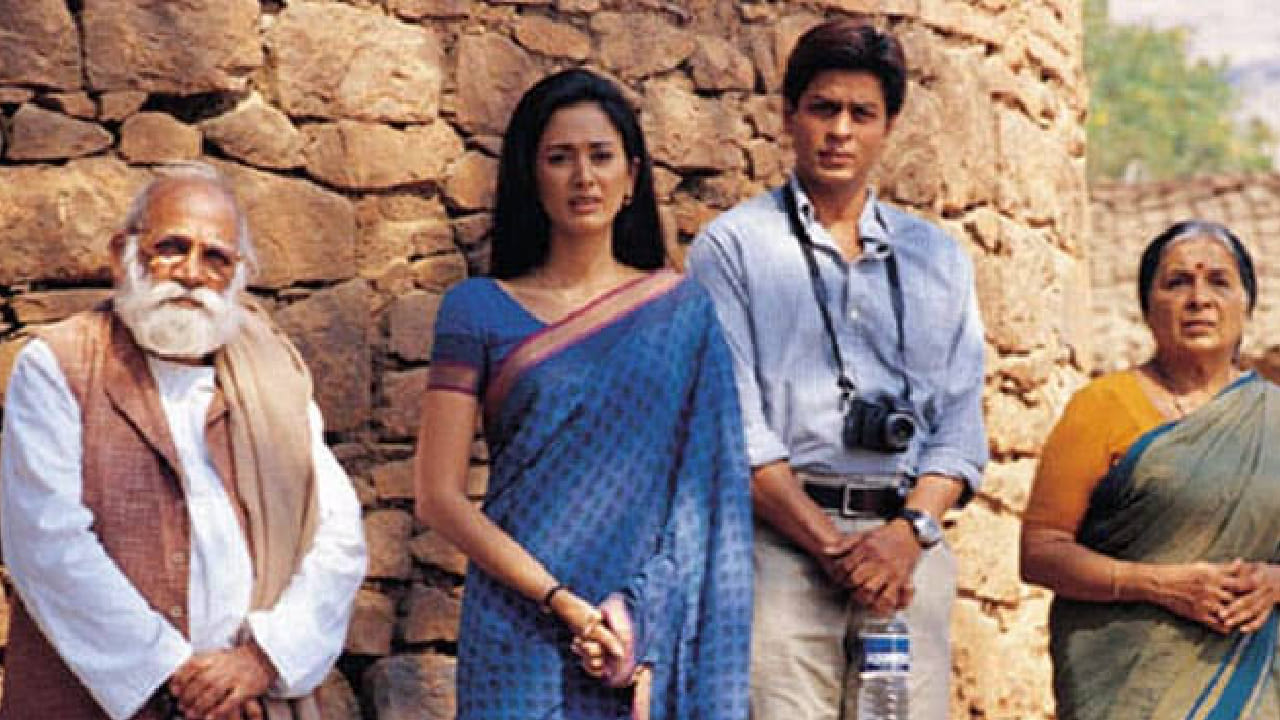 सध्या गायत्री जोशी आपल्या पती आणि दोन मुलांसोबत मुंबईत आलिशान जीवन जगत आहेत. विकास ओबेरॉय यांनी रिअल इस्टेट आणि इतर व्यवसायांत मोठे यश मिळवले असून त्यांच्या कुटुंबाची एकूण संपत्ती सुमारे 45,000 कोटी रुपयांच्या आसपास असल्याचे सांगितले जाते.