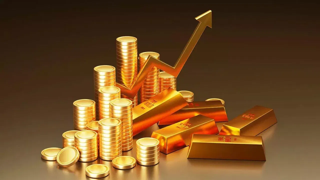 आज 17 मार्च रोजी जळगावच्या सराफ बाजारात सोन्या आणि चांदीच्या दरात मोठी वाढ झाली आहे. सोन्याच्या दरात 500 रुपयांची वाढ झाली आहे तर चांदीच्या दरात 3 हजार रुपयांची वाढ झाली आहे.