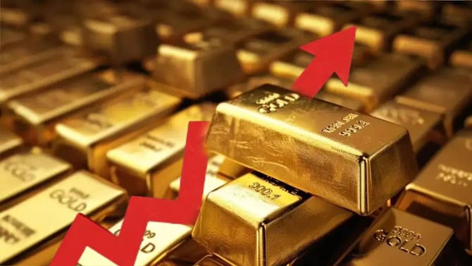 सोने खरेदी करताना खिसा होणार खाली, आज 10 ग्रॅमसाठी तब्बल...
