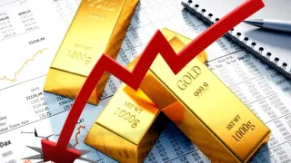 Todays Gold Rate: सर्वांसाठी आनंदाची बातमी! सोन्याच्या दरात पुन्हा घसरण, आज 10 ग्रॅमसाठी….