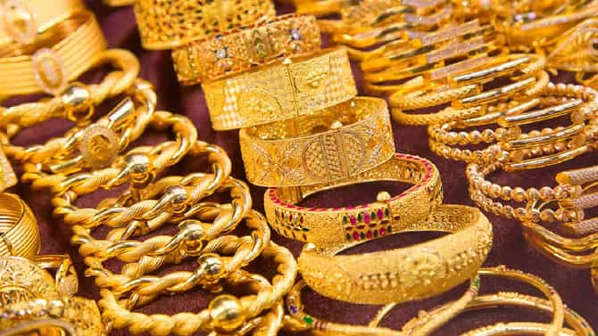 Todays Gold Rate : उच्चांकापेक्षा 55000 रुपयांनी सोने स्वस्त, जाणून घ्या आजचे सोने आणि चांदीचे नवीन दर..