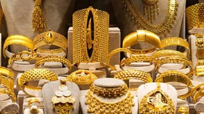 Todays Gold Rate : सोने उच्चांकावरून स्वस्त, जाणून घ्या आजचे सोने आणि चांदीचे नवीन दर..