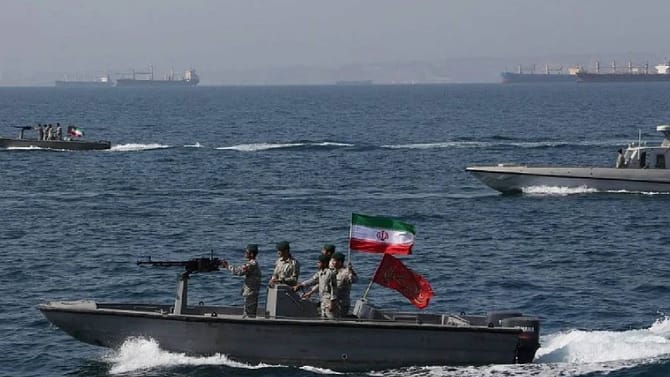 होर्मुज खाडीत भयंकर घडतंय, अमेरिकेने सुरू केला खेळ, धक्कादायक माहिती..