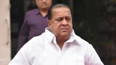 मोठी बातमी! नंदुरबारला 3 महिन्यांनंतर मिळाला पालकमंत्री, कोकाटेंनंतर आता या मंत्र्याकडे जबाबदारी