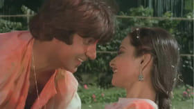 45वर्षांपूर्वीचं हे गाणं वाजल्याशिवाय पूर्ण होत नाही होळी, ऐकून तुम्ही.