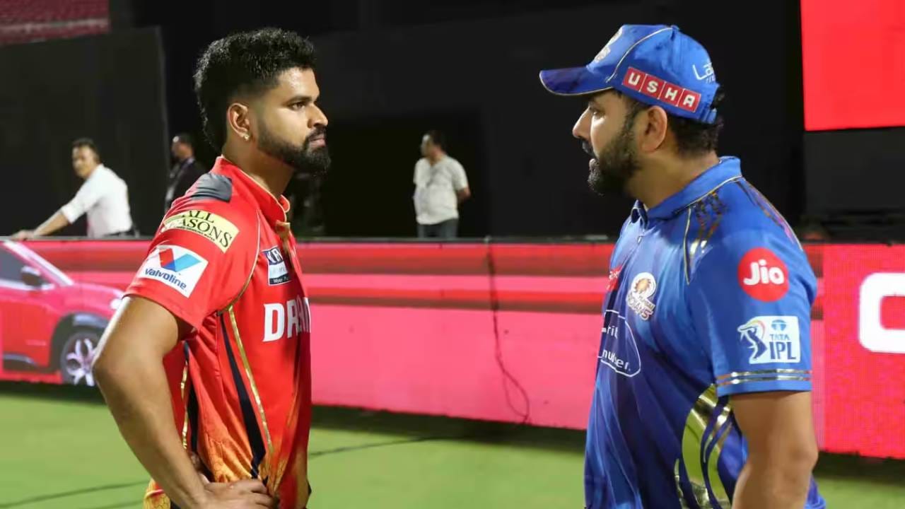 आयपीएल 2026 स्पर्धेसाठी मुंबई इंडियन्स संघ कसून सराव करत आहे. मुंबई इंडियन्सने 2020 मध्ये शेवटचं जेतेपद मिळवलं होतं. रोहित शर्माही जेतेपद मिळवून देण्यास प्रयत्नशील आहे. असं असताना या पर्वात रोहित शर्माला आक्रमक फलंदाजी करताना सुरूवात मात्र सावधपणे करावी लागेल. (Photo- IPL/BCCI)