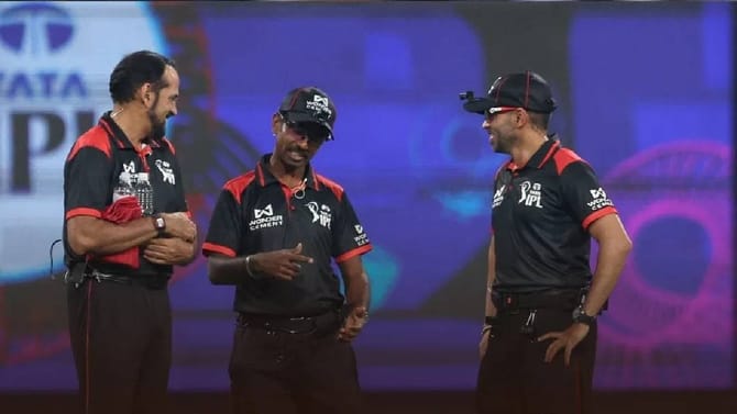 आयपीएल स्पर्धेत पंचांना एका सामन्याचं किती मानधन मिळतं?