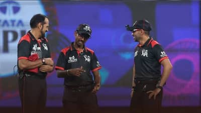 आयपीएल स्पर्धेत पंचांवरही पडतो पैशांचा पाऊस, जाणून घ्या एका सामन्याचं किती मानधन मिळतं?