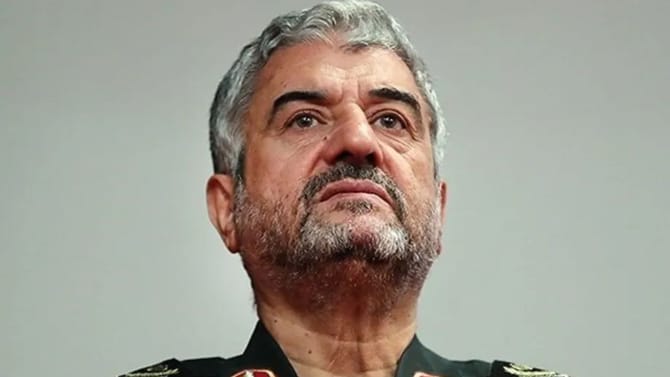 मोहम्मद अली जाफरी, ज्यांच्या 'मोजेक डिफेन्स' रणनीतीने इराणची सरशी