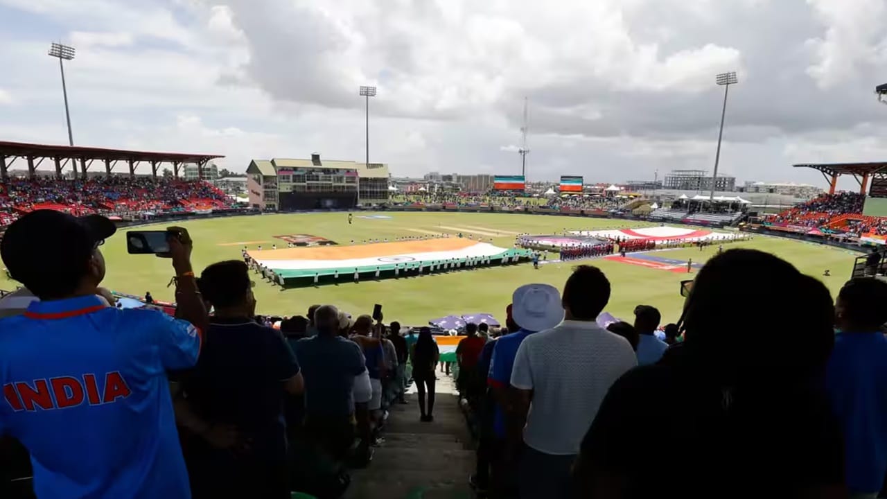 IND vs ENG, T20 Semi Final Live Streaming : इंडिया-इंग्लंड सेमी फायनलच्या वेळेत अचानक बदल? सामना किती वाजता? IND vs ENG, T20 Semi Final Live Streaming : इंडिया-इंग्लंड सेमी फायनलच्या वेळेत अचानक बदल? सामना किती वाजता?