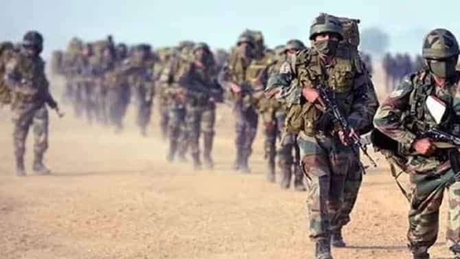 मणिपूरनंतर आता आणखी एक राज्यात अशांतता, कर्फ्यूमध्ये BSF जवानांवर हल्ला, सैन्य उतरवण्याची वेळ आली