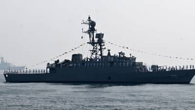 युद्धनाैकेवरील हल्ल्यानंतर इराणची पहिली सर्वात प्रतिक्रिया, थेट म्हटले, अमेरिका पश्चाताप झाल्याशिवाय..