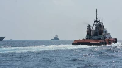 इराणी युद्धनाैकेवर भारताच्या समुद्रहद्दीत हल्ला? या बड्या नेत्याचा दावा, थेट...