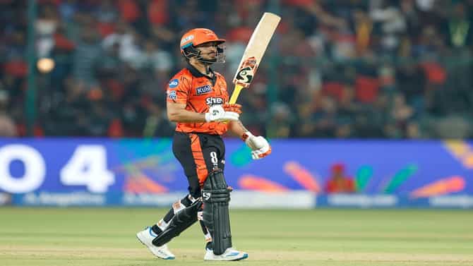 RCB vs SRH : इशानची वादळी खेळी, हैदराबादचं पहिल्याच सामन्यात द्विशतक, आरसीबीसमोर 202 धावांचं आव्हान