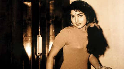 70 च्या दशकातील सर्वात श्रीमंत अभिनेत्री, 28 किलो सोनं, 1250 किलो चांदी अन् 10500 साड्या, नेटवर्थ 900 कोटी