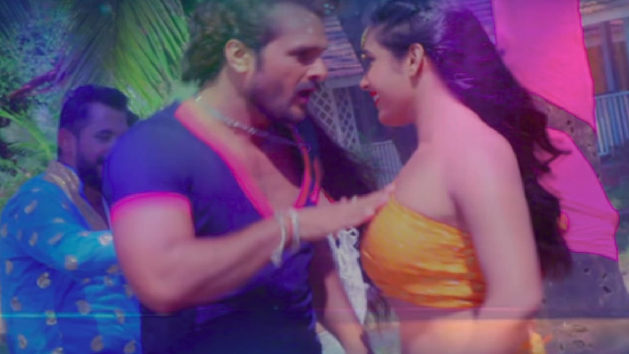 ‘दुल्हिन गंगा पार के’ या चित्रपटात काजल आणि खेसारी यांची रोमँटिक केमिस्ट्री पुन्हा एकदा प्रेक्षकांना भावली. हा चित्रपट ZEE5 आणि DangalPlay वर उपलब्ध आहे.