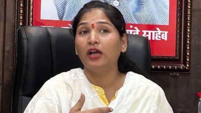 माझा नवरा धनंजय मुंडेही भोंदूबाबा खरातच्या संपर्कात असू शकतो, कारण त्यांनी आमच्यावरही... करुणा मुंडे यांचा खळबळजनक दाव्याने सर्वच हादरले