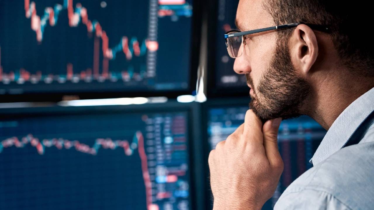 केसर इंडिया कंपनीने चालू आर्थिक वर्षाच्या डिसेंबर तिमाहीत कंपनीने 15.34 कोटींचा नफा मिळवला. गेल्या वर्षीच्या तुलनेत नफ्यात 600 टक्क्यांपेक्षा अधिक वाढ झाली. या कंपनीने 6 Bonus Share दिले आहेत. मार्च 2024 मध्ये कंपनीने 6:1 प्रमाणात कंपनीने बोनस शेअर दिला. 