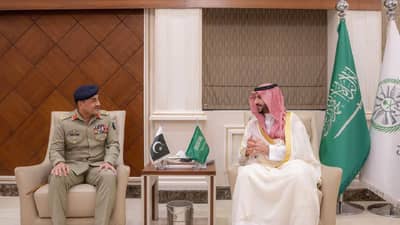 इराणवर हल्ला करणार पाकिस्तान? थेट आसिम मुनीर साैदीत, घडामोडींना प्रचंड वेग, थेट...