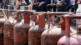 देशात पेट्रोल-डिझेलचा किती दिवसाचा साठा शिल्लक? दररोज किती लाख LPG....