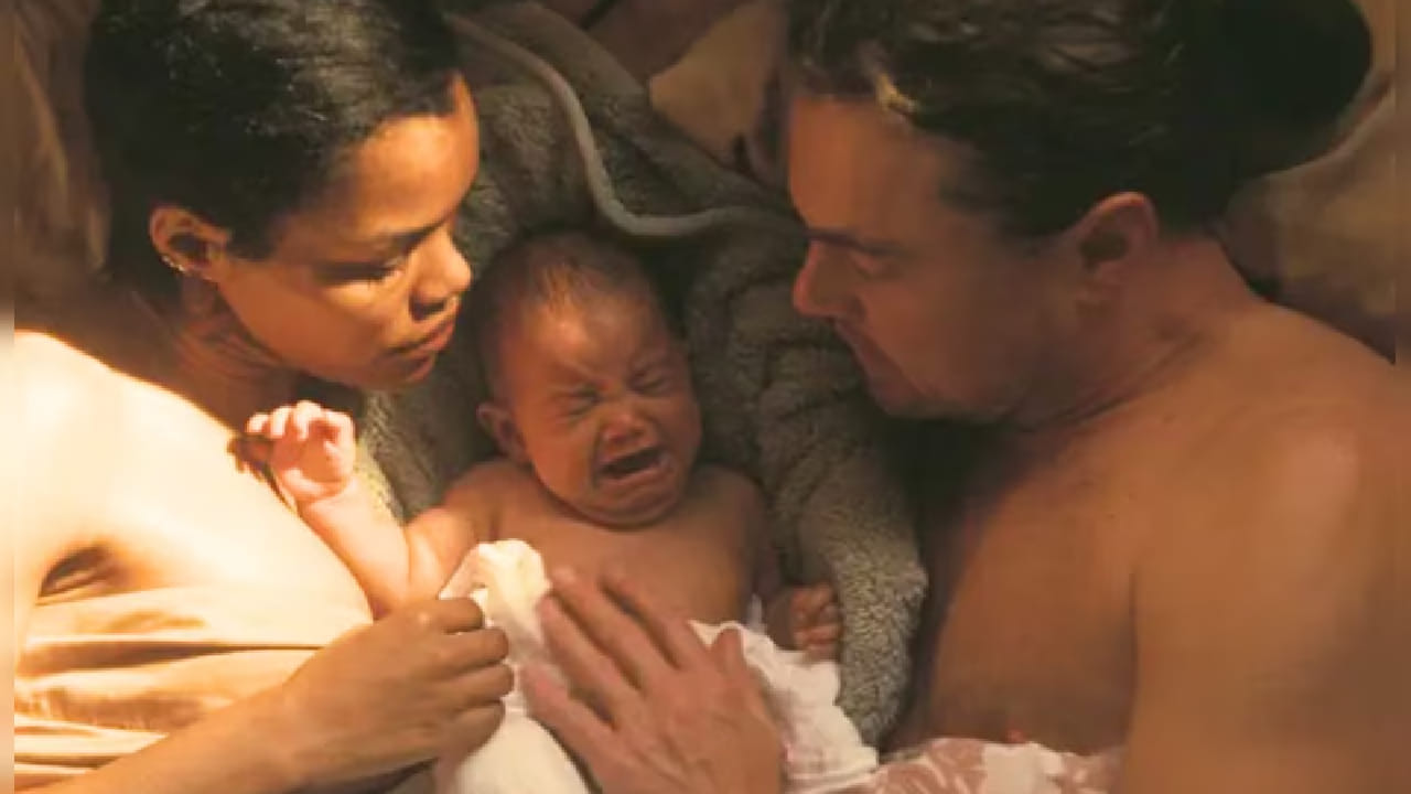 अकादमी अवॉर्ड्समध्ये या चित्रपटाने आपला ठसा उमटवला. या चित्रपटाला एकूण 13 श्रेणींमध्ये नामांकन मिळाले. त्यापैकी 6 प्रमुख श्रेणींमध्ये पुरस्कार मिळवण्यात तो यशस्वी ठरला. हा चित्रपट तुम्ही ओटीटी प्लॅटफॉर्म JioHotstar वर पाहू शकता.