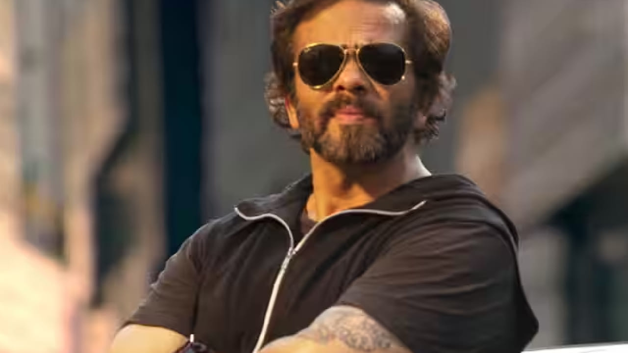 त्याच्या करिअरला मोठी लोकप्रियता 'गोलमाल' चित्रपटामुळे मिळाली. आज रोहित शेट्टीचे नाव बॉलिवूडमध्ये अॅक्शन चित्रपटांसाठी ओळखले जाते. त्याच्या चित्रपटांमधील उडणाऱ्या गाड्या, मोठे स्फोट आणि थरारक अॅक्शन सीन हे त्याचे ट्रेडमार्क बनले आहेत.