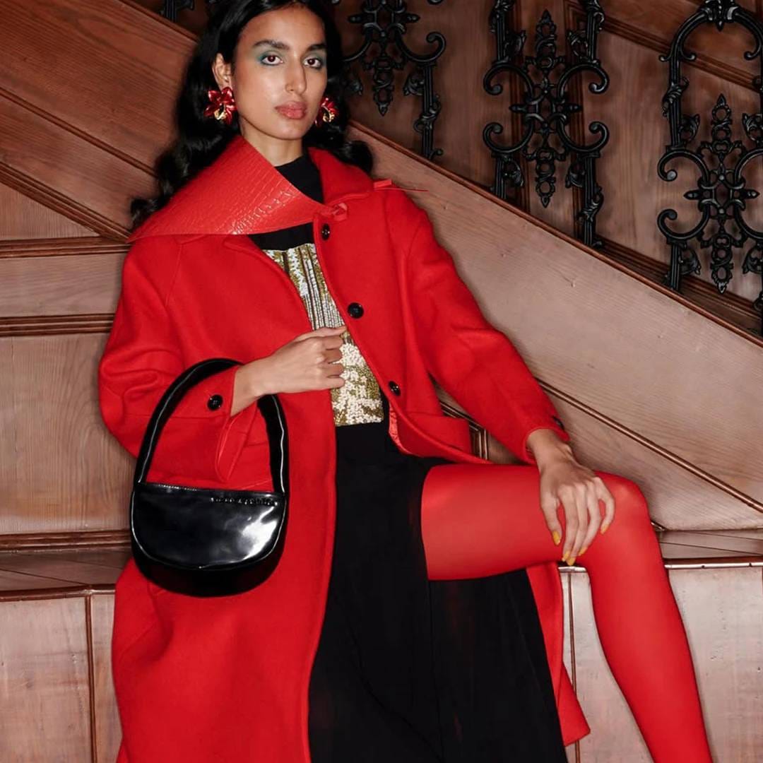 माहिकाने भारतातील टॉप फॅशन डिजायनर्स सोबत काम केलं आहे. तिने मनीष मल्होत्रा, अनीता डोंगरे आणि तरुण तिहलियानी सारख्या डिजायनर्ससाठी रॅम्प वॉक केलय.   