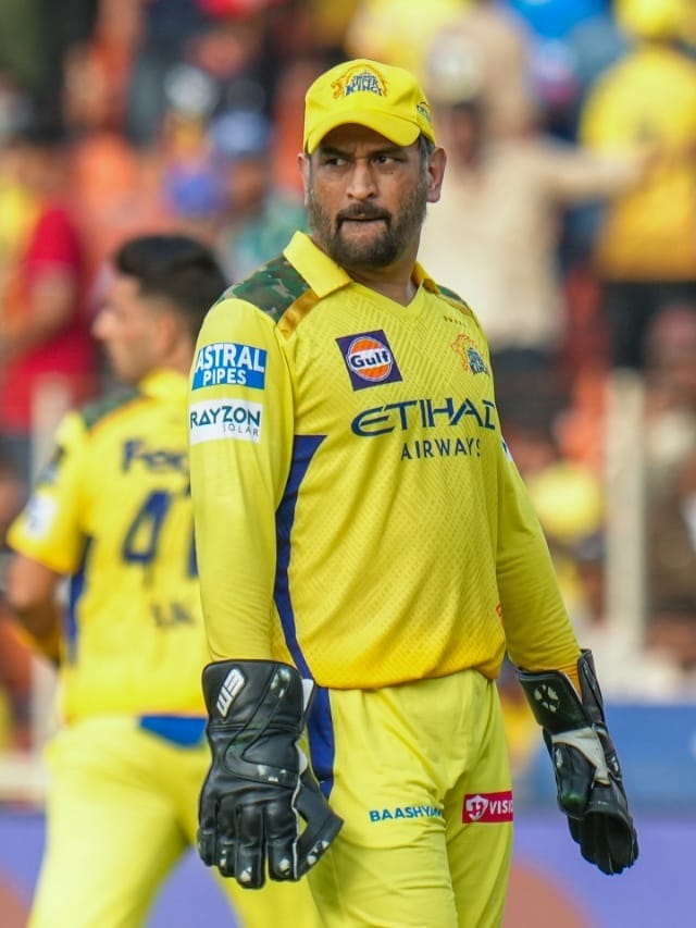 IPL 2026 : एबी डी व्हीलियर्स धोनीबाबत स्पष्ट बोलला, मिस्टर 360 काय म्हणाला?