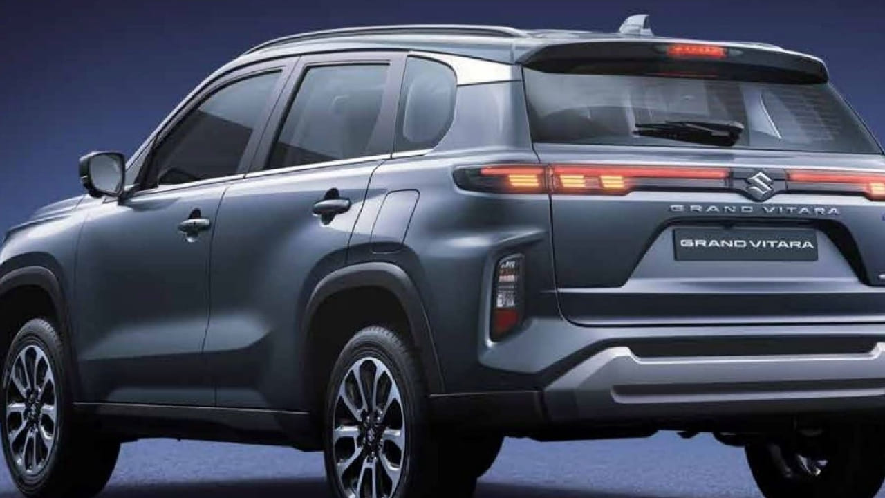 सुरक्षेच्या दृष्टीने या एसयूव्हीमध्ये 6 एअरबॅग्स, इलेक्ट्रॉनिक स्टेबिलिटी प्रोग्राम (ESP), EBDसह ABS, टायर प्रेशर मॉनिटरिंग सिस्टम (TPMS), 360-डिग्री कॅमेरा, हिल-डिसेंट कंट्रोल आणि ISOFIX चाइल्ड-सीट अँकर्स देण्यात आले आहेत.